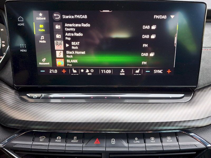 Škoda Octavia (2023) RS DSG 2,0TDi 147kW - fotka 26 z 35