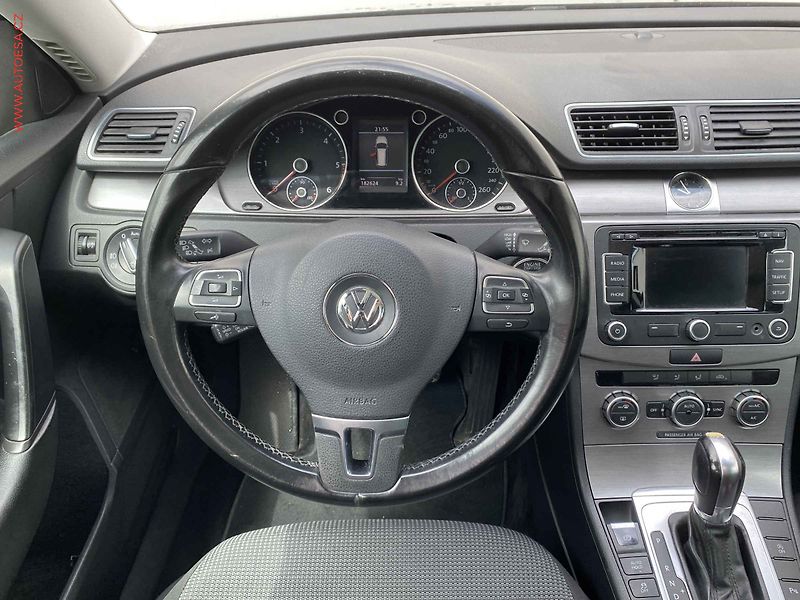 Volkswagen Passat (2014) 2.0 TDi, Highline, DSG, bixen - fotka 11 z 17