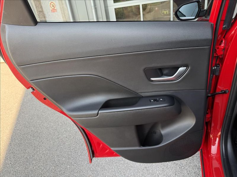 Hyundai Kona Power 65kWh  Style Premium - fotka 11 z 29