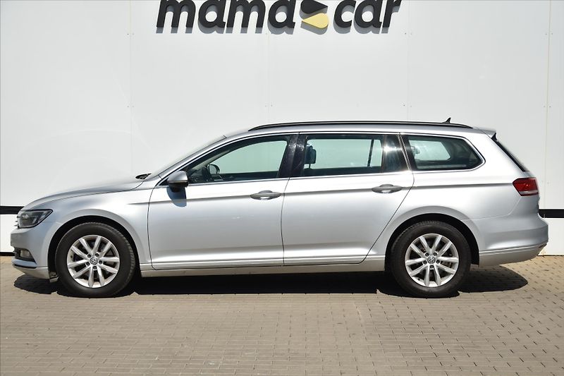 Volkswagen Passat 2.0TDi COMFORTLINE SERVIS. KN. - fotka 4 z 25
