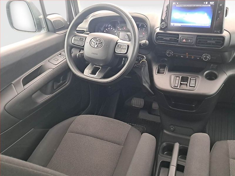 Toyota ProAce City (2024) Maxi 1.5 D-4D, 5Míst, 756kg - fotka 7 z 19