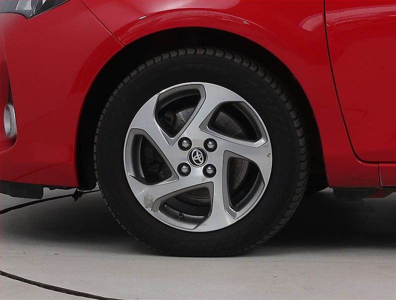 Toyota Yaris (2016) 1.5 Hybrid, Automat - fotka 12 z 17