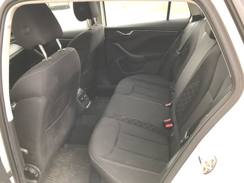 Škoda Scala (2023) AMB TS 110/1.5 M6F - fotka 14 z 25