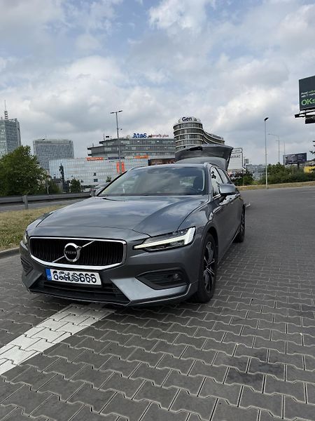Volvo V60 (2020) - fotografie inzerátu