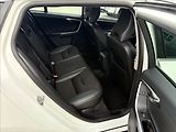 Volvo V60 2,0 D2 ZÁRUKA MOMENTUM CZ - náhled 18