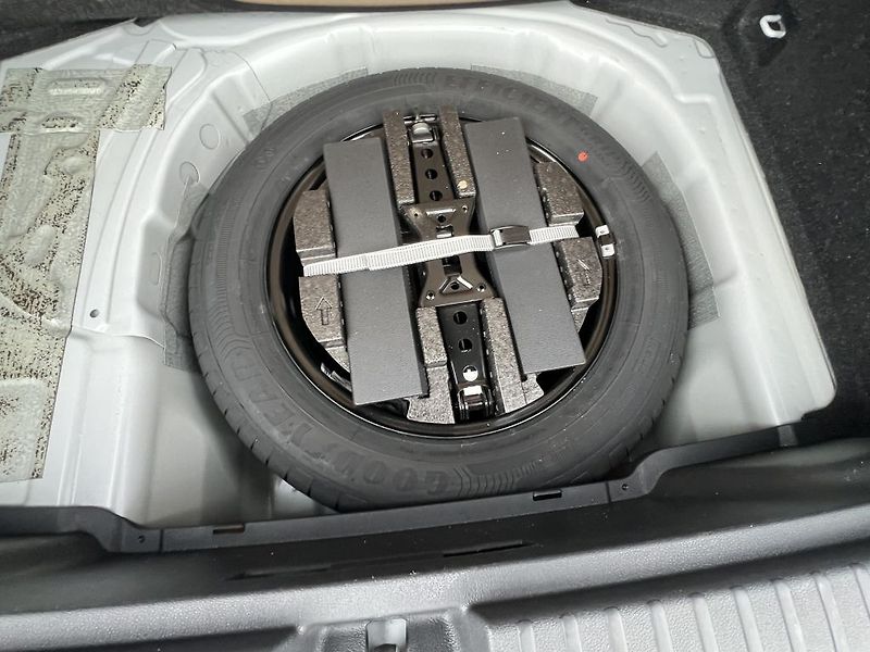 Škoda Kamiq Top Selection 1.0TSI 85 kW - fotka 33 z 33