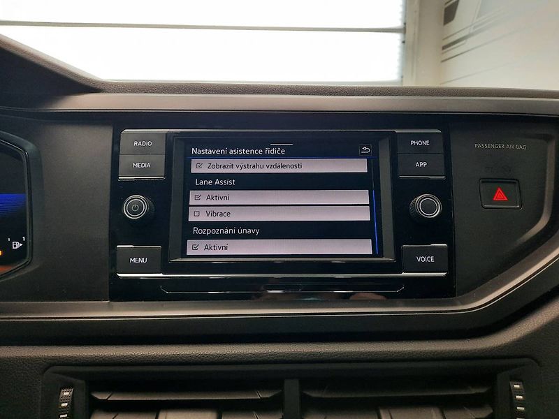 Volkswagen Taigo (2023) Life 1.0 TSI (70kW/95k) - fotka 17 z 25