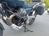 Moto Guzzi V 85 TT (2026) Travel Blu Zefiro - náhled 10