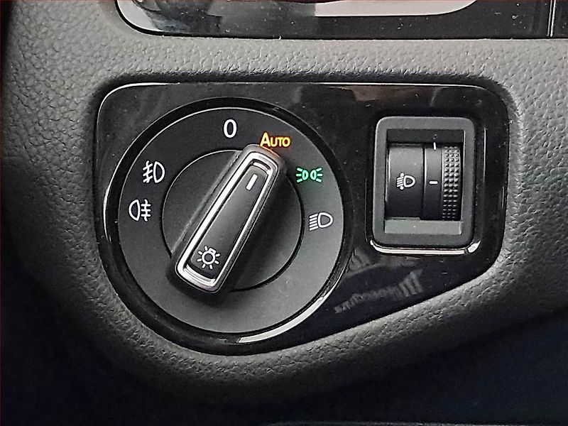 Volkswagen Golf (2015) 1.6 TDI, Serv.kniha, Tempomat - fotka 17 z 18