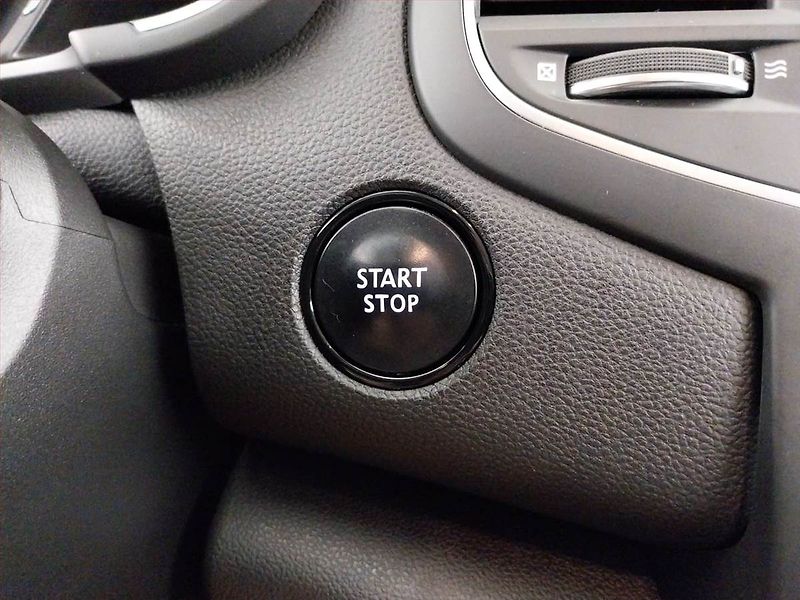 Renault Mégane (2017) Limited 1.2 TCe, Serv.kniha - fotka 27 z 27