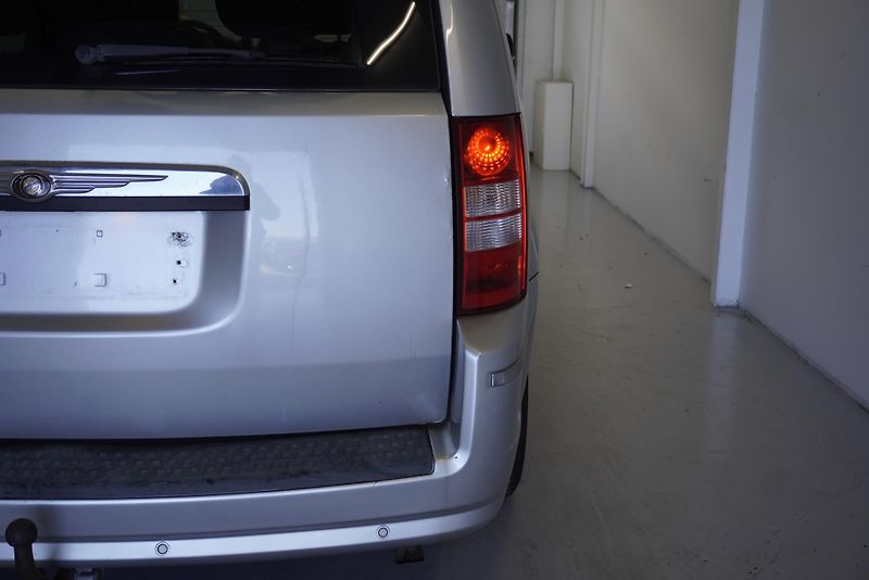 Chrysler Grand Voyager 3,8I LIMITED AUT. - fotka 9 z 30