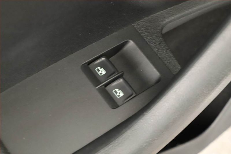 Škoda Octavia (2014) Ambition 1.2 TSI, Tempomat - fotka 8 z 15