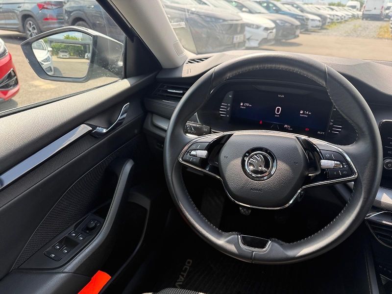 Škoda Octavia (2023) AMBITION 1.5TSI 110kW CZ DPH - fotka 11 z 11