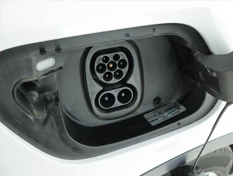 Volkswagen ID.4 (2020) Pro Perf. (82 kWh), SoH 93% - fotka 17 z 18