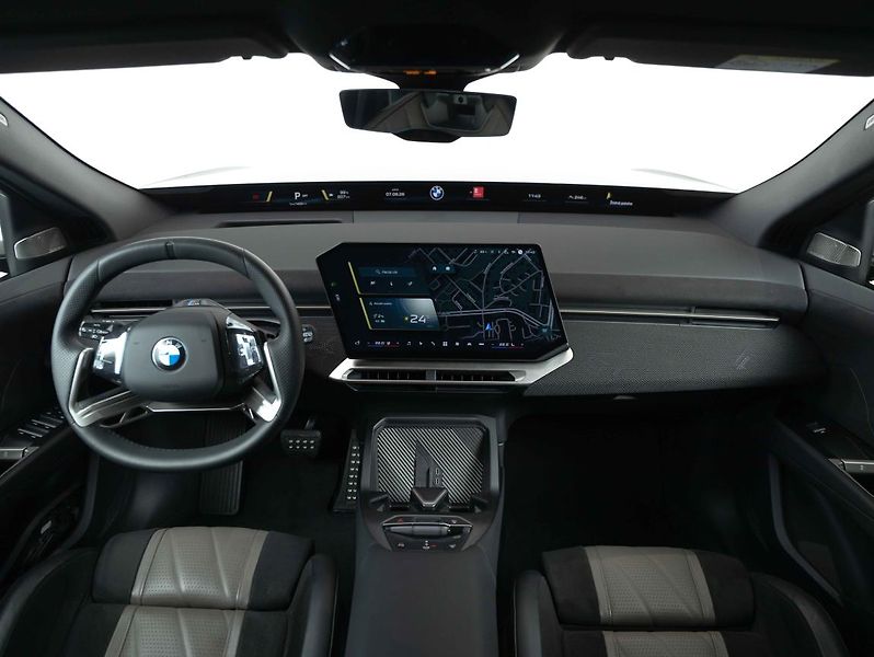 BMW iX3 50 xDrive - fotka 6 z 7