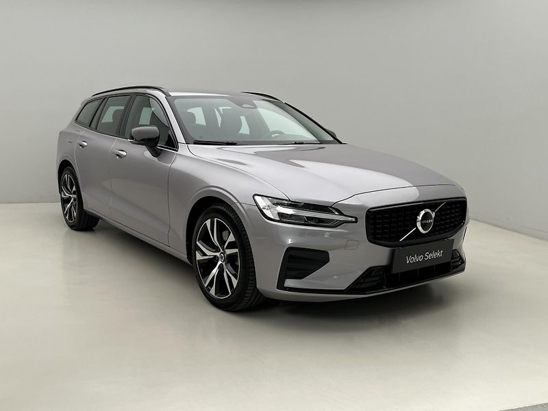 Volvo V60 B4 DARK PLUS 1. maj. - fotka 8 z 41
