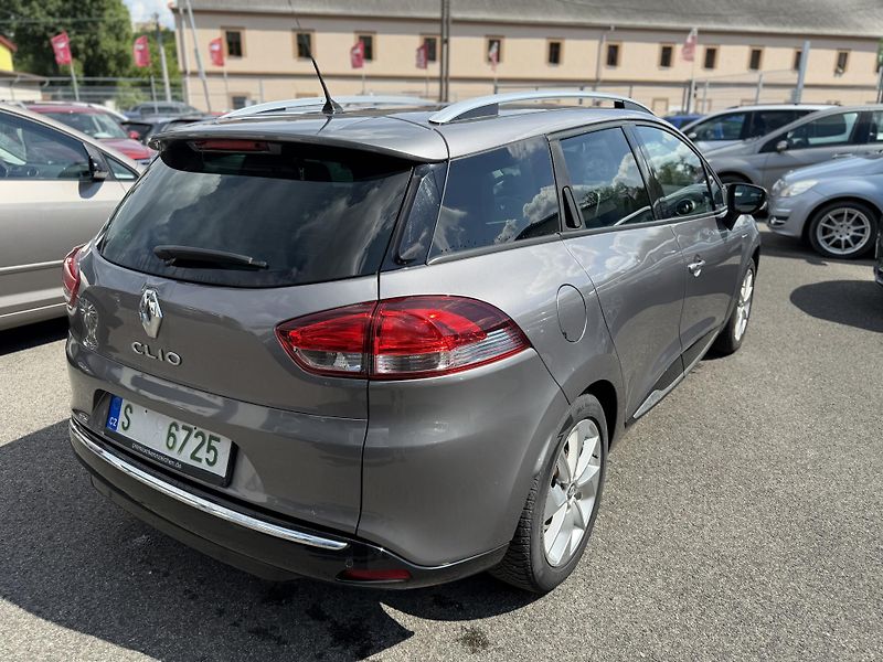 Renault Clio - fotka 3 z 8