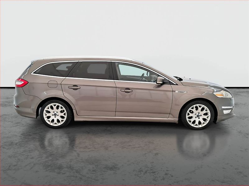 Ford Mondeo (2014) Titanium 2.0 TDCi, Navi - fotka 6 z 18