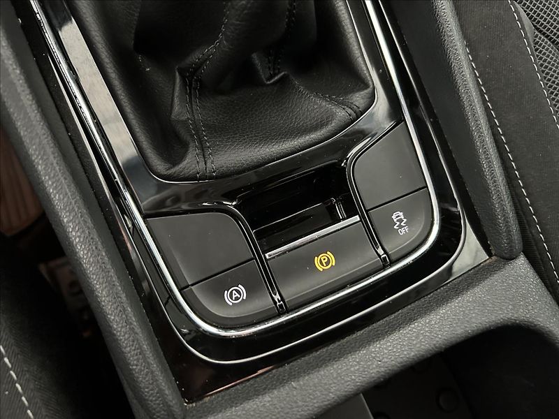 Škoda Kodiaq 1,4   TSI 110kW,SERVISKA,4x4 - fotka 25 z 33