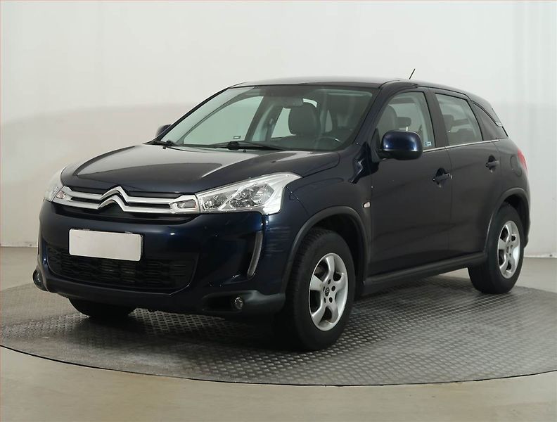 Citroën C4 Aircross (2015) 1.6 HDi, 4X4, Serv.kniha - fotka 2 z 13
