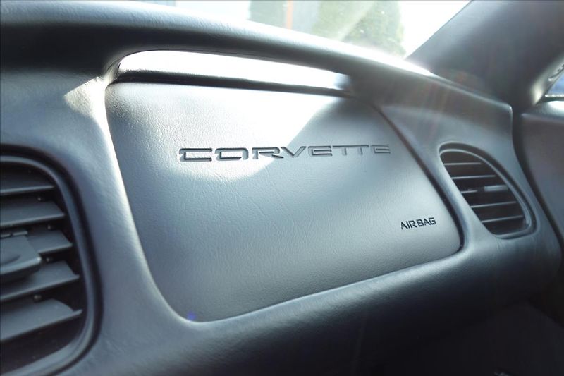 Chevrolet Corvette 5,7 i V8 253KW, TARGA, C5. - fotka 31 z 35