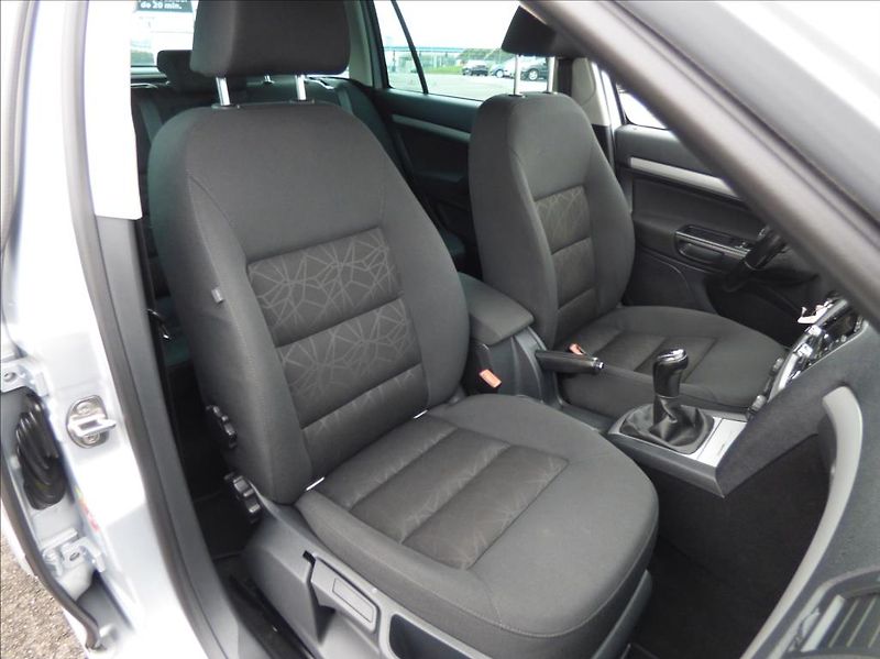 Škoda Octavia 2,0 TDI,4x4,Xenon,Elegance Edi - fotka 47 z 53