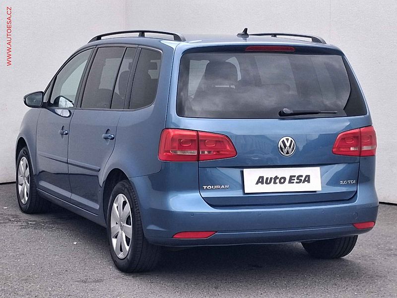 Volkswagen Touran (2015) 2.0TDi, Klima - fotka 6 z 17