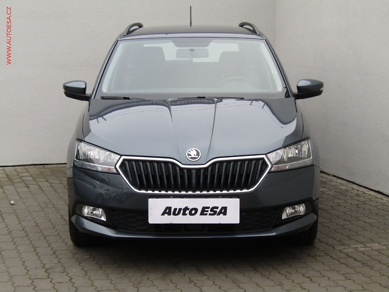 Škoda Fabia (2022) 1.0 TSi, 2.maj,ČR, Ambition - fotka 2 z 3