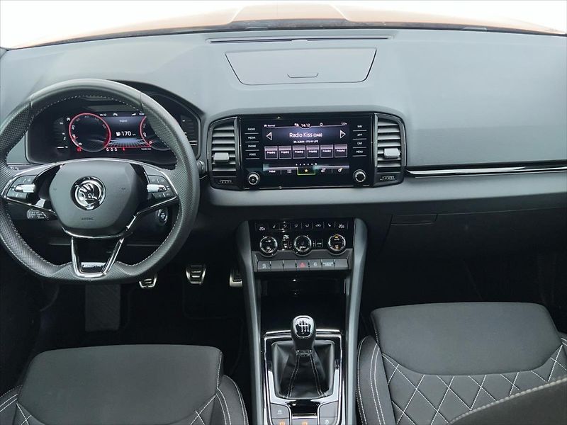 Škoda Karoq 1,5 TSi 110kW SPORTLINE - fotka 5 z 27