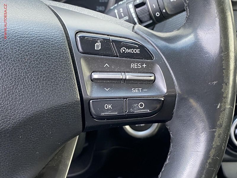 Hyundai Kona (2018) 1.0 T-GDi, Navi, kamera - fotka 14 z 20