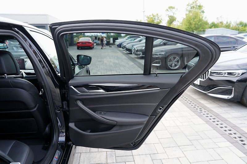 BMW Řada 5 540d xDrive M sport/Lasery - fotka 21 z 50