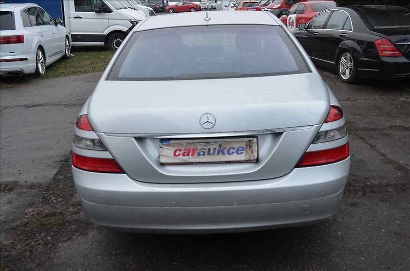 Mercedes-Benz Ostatní (2009) S 420 CDI AT - fotka 5 z 23
