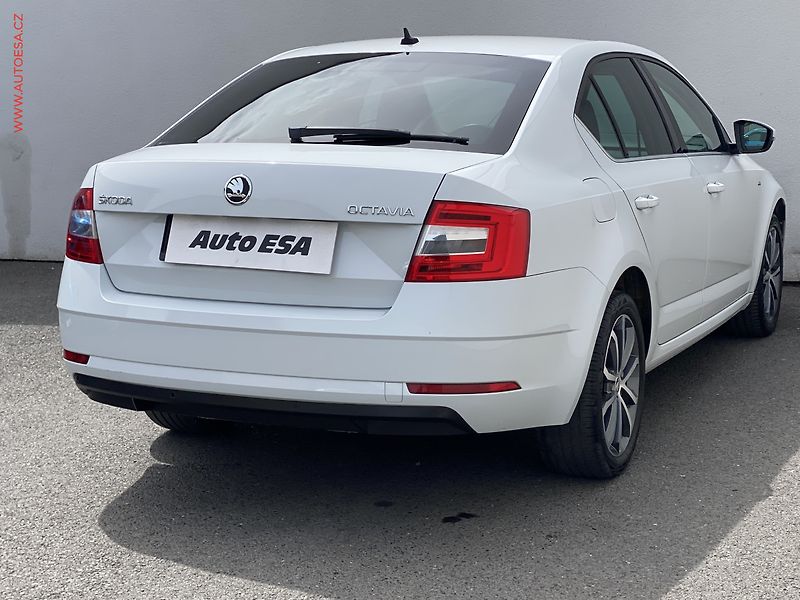 Škoda Octavia (2017) 1.6 TDi, Drive, DSG, navi - fotka 4 z 18