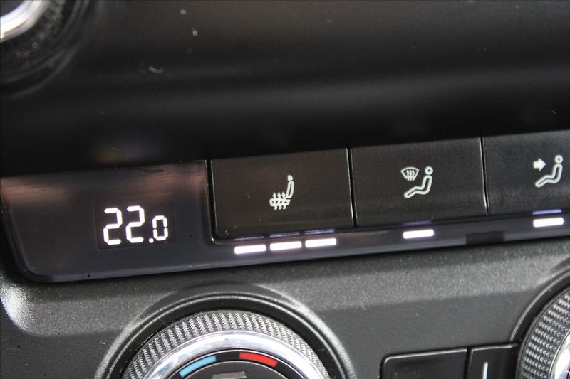 Škoda Octavia 1,2 TSI  NOVÉ V ČR,VÝHŘEVY - fotka 13 z 23