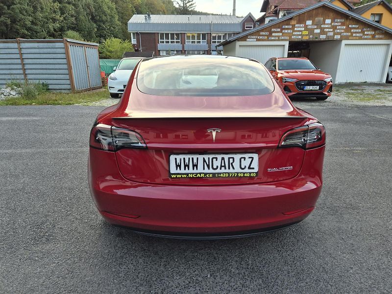 Tesla Model 3 PERFORMANCE 393kw SOH 95,1% - fotka 8 z 45