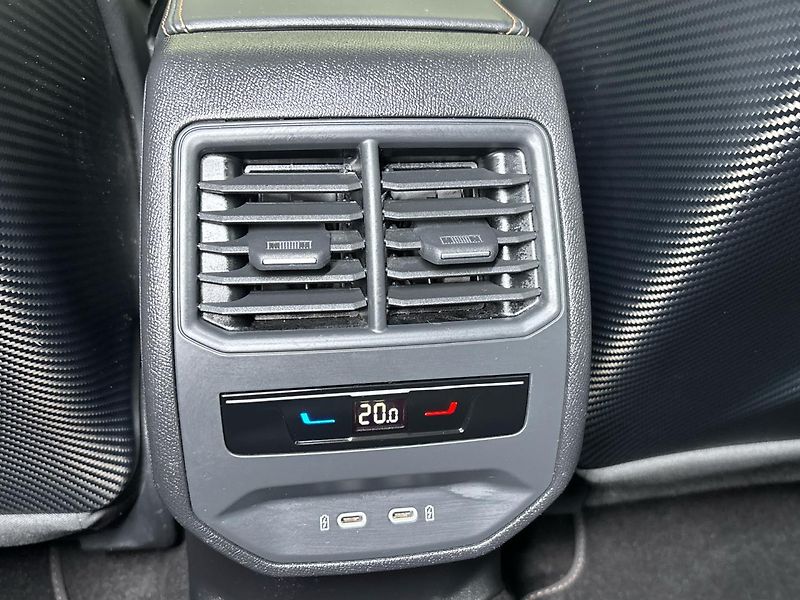 Cupra Formentor VZ5 4Drive DSG - fotka 22 z 31