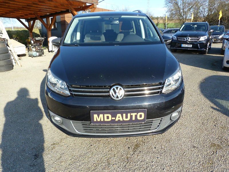 Volkswagen Touran 1.2 tsi Highline - fotka 3 z 19