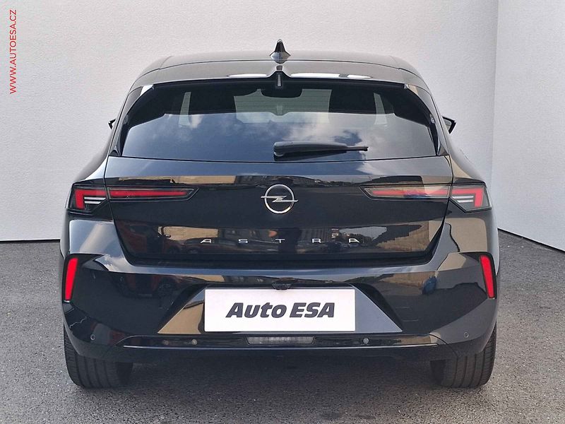 Opel Astra (2023) 1.2T, Elegance, AT, LED, - fotka 5 z 20
