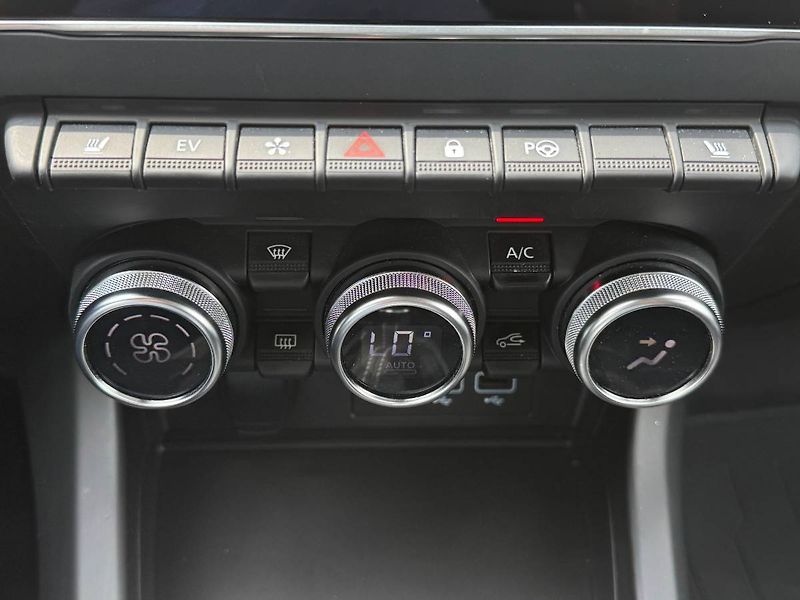 Renault Arkana (2022) 1.6 E-Tech 105 kW Intense - fotka 15 z 26