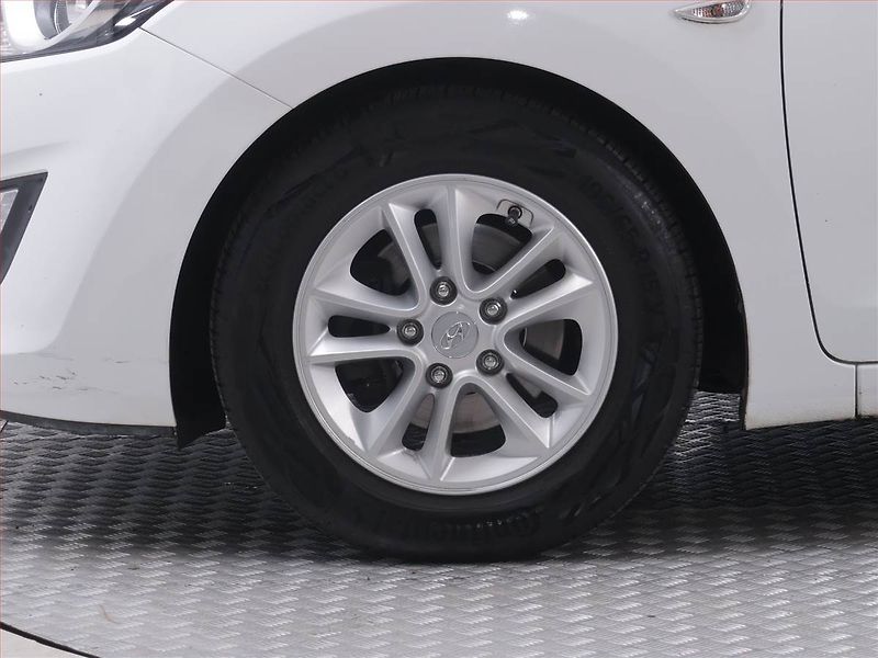 Hyundai i30 (2017) 1.6 GDI, ČR,1.maj, Serv.kniha - fotka 15 z 18