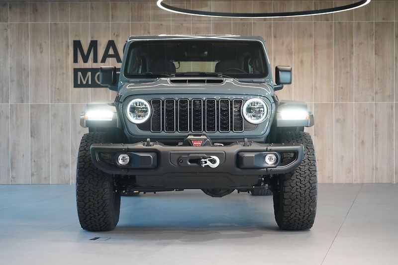 Jeep Wrangler (2026) MOAB 392 V8 - fotka 3 z 47
