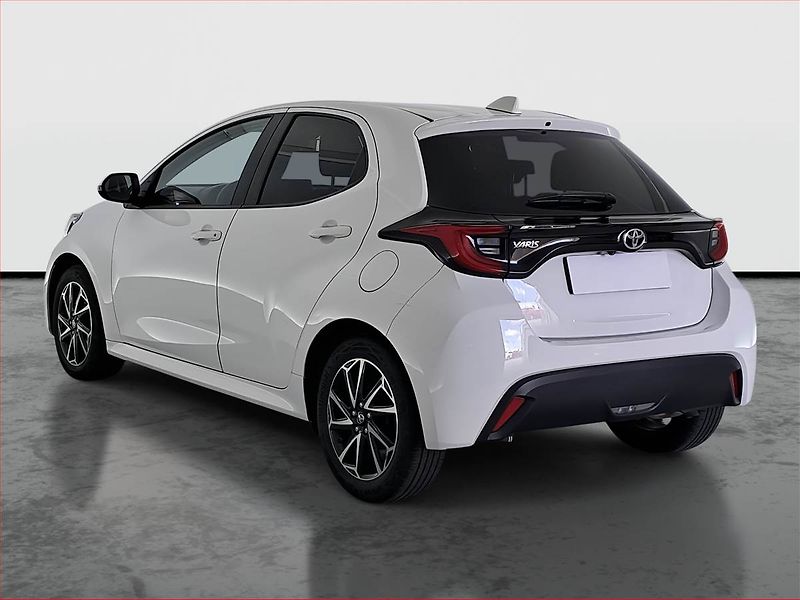 Toyota Yaris (2021) 1.5 VVT-i, Tempomat - fotka 4 z 17