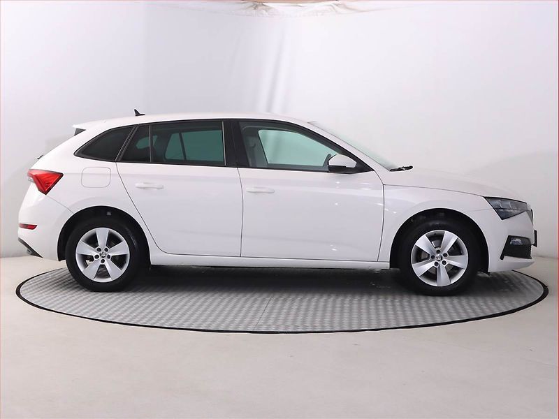 Škoda Scala (2022) Ambition 1.5 TSI, Serv.kniha - fotka 6 z 21