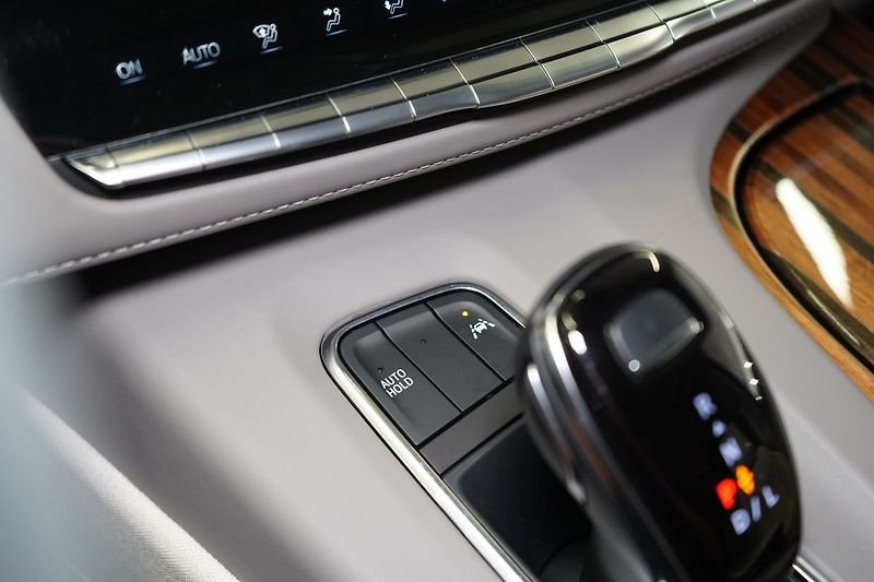 Cadillac Escalade Sport Platinum - fotka 38 z 54