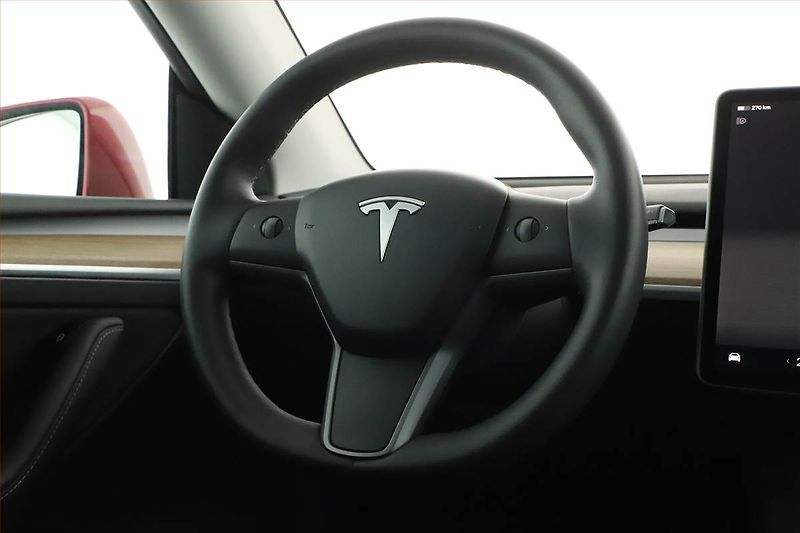Tesla Model Y (2022) Long Range AWD 79kWh, SoH 92% - fotka 8 z 20