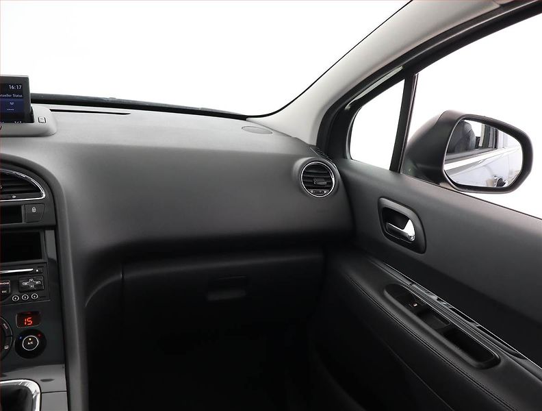 Peugeot 5008 (2012) Allure 1.6 HDi, po STK - fotka 8 z 22