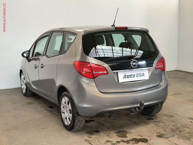 Opel Meriva (2010) 1.7 CDTi, AC, výhřev sed - fotka 4 z 17