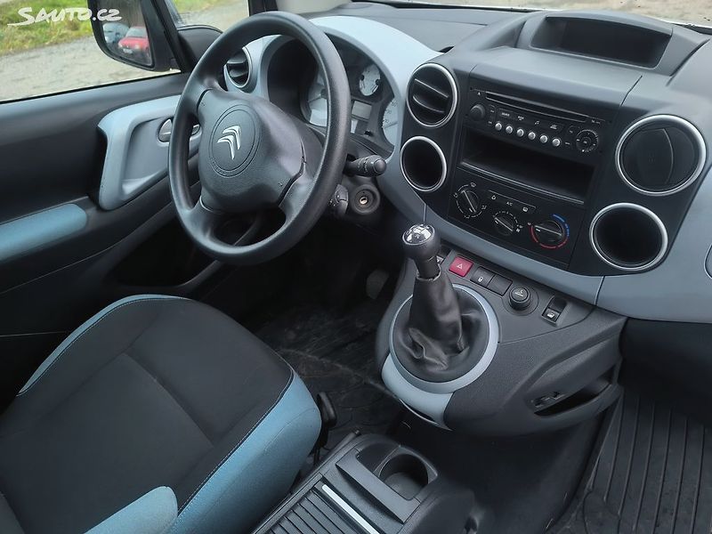 Citroën Berlingo 1.6i 72KW,155KM,PĚKNÝ,SERVISKA - fotka 10 z 25