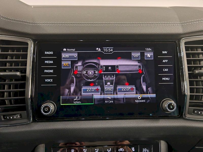 Škoda Kodiaq (2023) 2.0 TDI 147 kW DSG 4x4 L&K - fotka 13 z 30