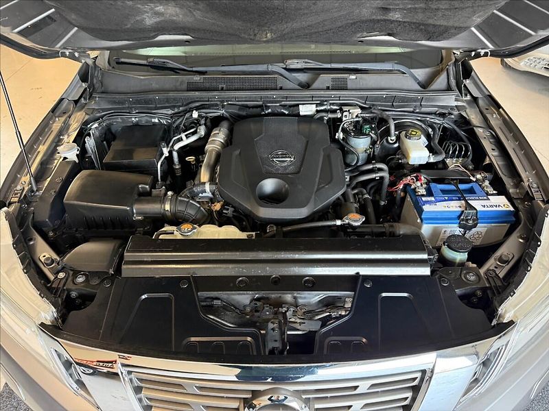 Nissan Navara 2,3 dCi 140kW,1maj.Hardtop,man - fotka 23 z 31